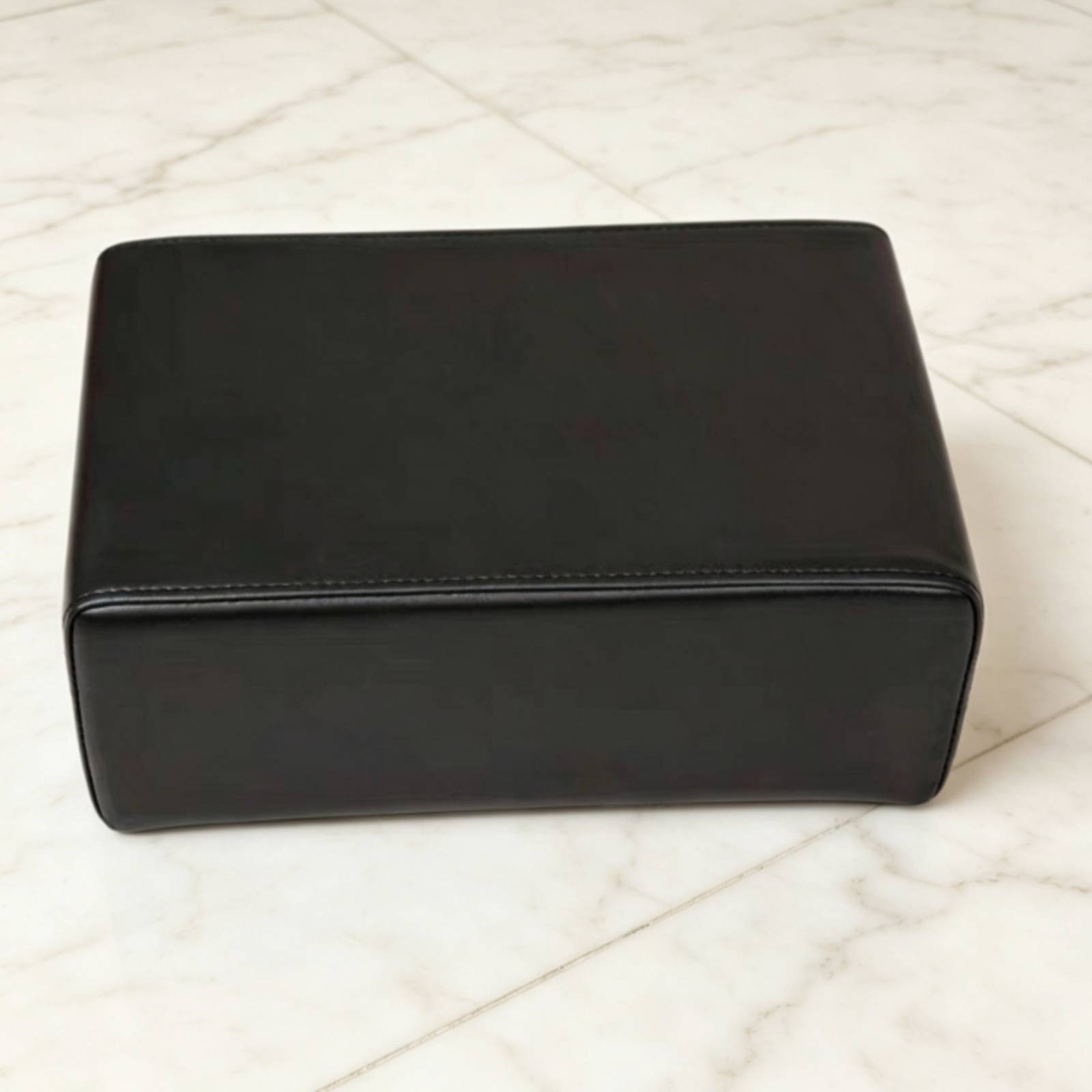 Pilates & Yoga Training Center - Pilates Auxiliary Box Stitched Seams Pilates