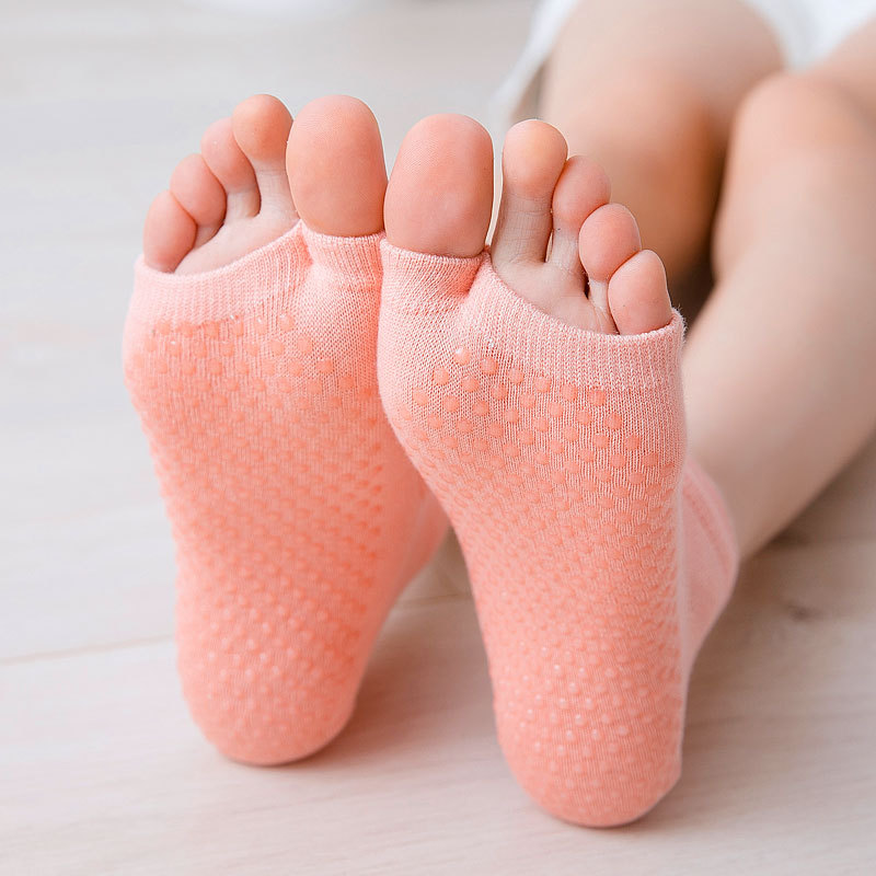 Non-Slip Split-Toe Yoga Socks  - Pilates Yoga Gym review and price